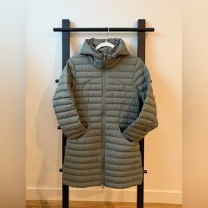 NWOT - lululemon athletica Pack it Down Jacket